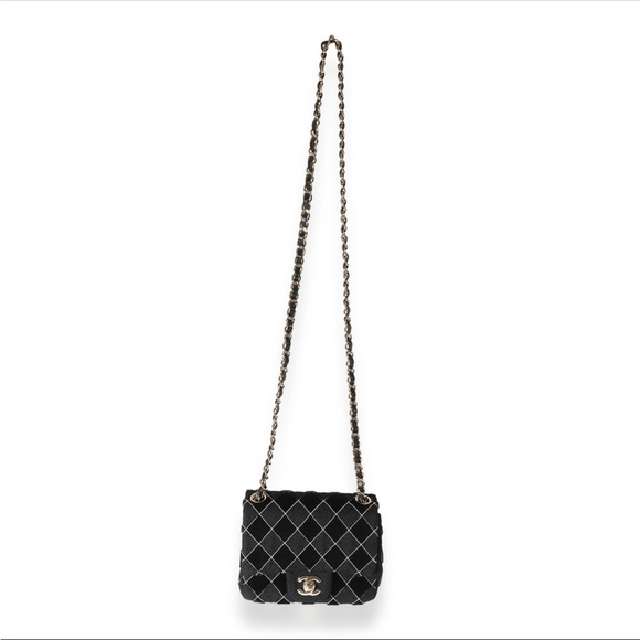 Chanel square mini flap in black velvet & tweed; gold hdwe - Picture 9 of 14